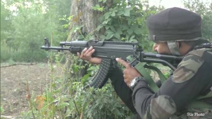 Jammu Kashmir: Hizbul कमांडर सहित दो आतंकवादियों को सुरक्षा बलों ने मार गिराया, दो दिनों से चल रहा Encounter