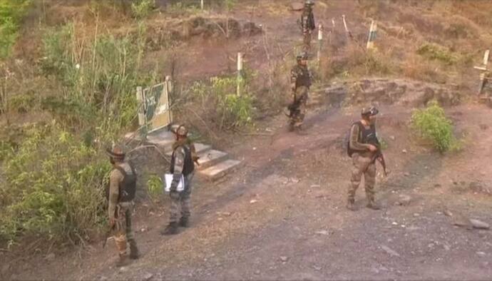 Jammu-Kashmir anti terrorist operation: आतंकियों के 26 मददगार अरेस्ट, भाग रहे तीन काठमांडू में पकड़े गए