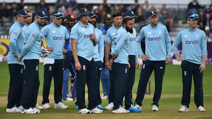पाकिस्तान के खिलाफ वनडे से पहले इंग्लैंड को लगा बड़ा झटका, टीम के 7 सदस्य हुए कोरोना पॉजिटिव