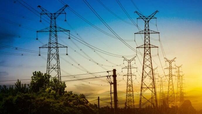 केजरीवाल ने कहा, उत्तराखंड में AAP की सरकार बनी तो 300 यूनिट फ्री बिजली देंगे, जानें क्या-क्या घोषणाएं कीं