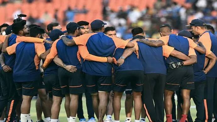 इंग्लैंड सीरीज से पहले भारतीय टीम को झटका,  विकेटकीपर और बल्लेबाज ऋषभ पंत समेत 1 अन्य कोविड पॉजिटिव
