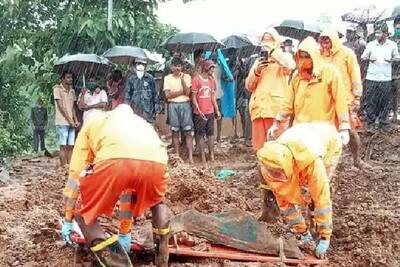 महाराष्ट्र में जलप्रलय: सिर्फ एक ही गांव में 50 लोगों की मौत,10 तस्वीरों में देखिए बारिश की तबाही
