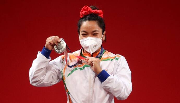 Tokyo Olympics 2020: भारत के लिए सिल्वर मेडल लाने वाली मीराबाई चानू बनीं एडिशनल एसपी