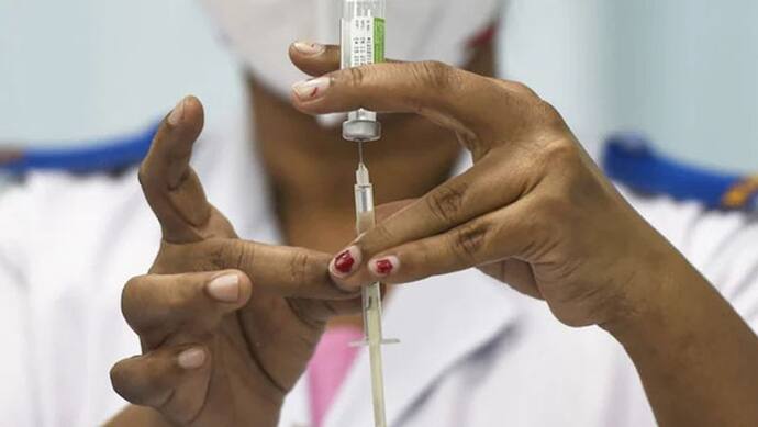 vaccination in India: भारत में लगीं रिकॉर्ड 48 करोड़ वैक्सीन, 2.69 करोड़ डोज अभी राज्यों के पास बचे हैं