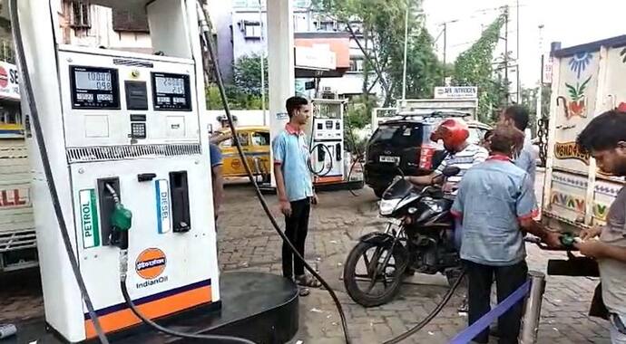 Petrol-Diesel Price- ডিজেল সেঞ্চুরী পার করল কলকাতায়, ফের পেট্রোলের দামেও আগুন শহরে