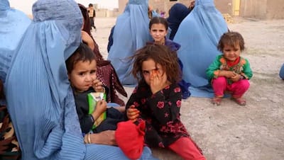 अफगानिस्तान में नर्क हुई महिलाओं की जिंदगीः किसी ने छत से कूदकर दे दी जान-कोई प्रेग्नेंसी में भागा