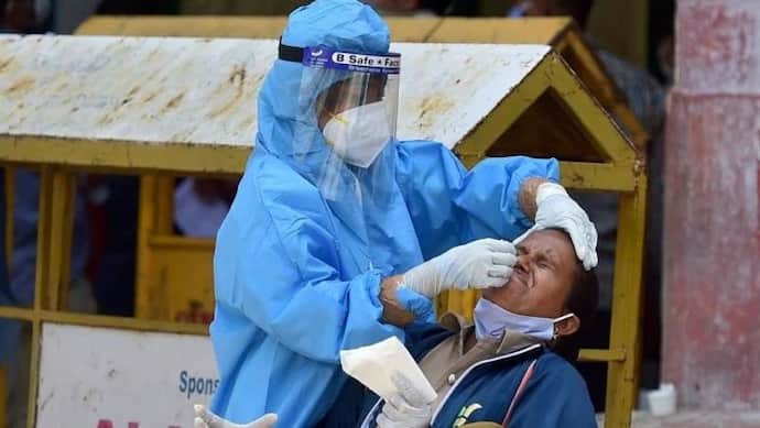 Covid 19: रिकॉर्ड तोड़ वैक्सीनेशन के साथ देश में 50 करोड़ लोगों का हुआ टेस्ट, जानिए Update