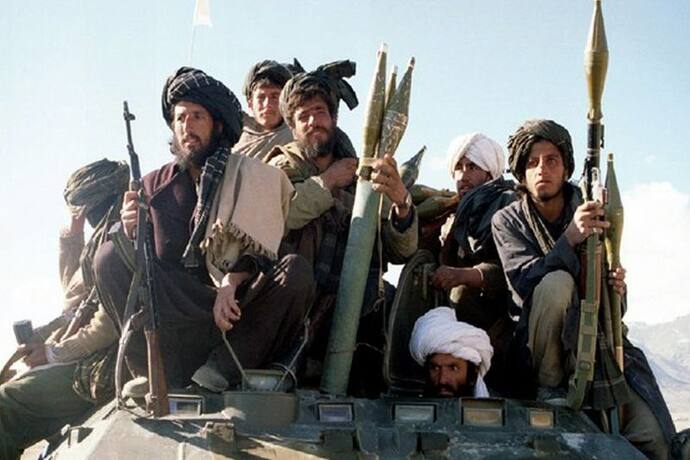 भारत की अध्यक्षता वाला UNSC भी तालिबान के आगे नरम पड़ा, आतंकी गतिविधियों से तालिबान का नाम हटाया