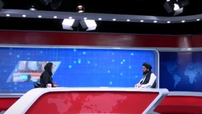 तालिबान के जिस इंटरव्यू से रचा इतिहास, वह पूरा होते ही देश छोड़कर क्यों भागी ये पत्रकार?