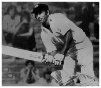 শুধু সুনীল গাভাসকর নয়, মোট ৭ জন ক্রিকেটার একই টেস্টে করেছেন ডবল সেঞ্চুরি ও সেঞ্চুরি