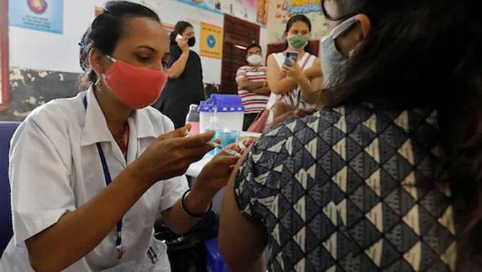 corona Virus: वैक्सीनेशन ने तोड़े सारे रिकॉर्ड, एक दिन में लगे 1.33 करोड़ लोगों को टीके