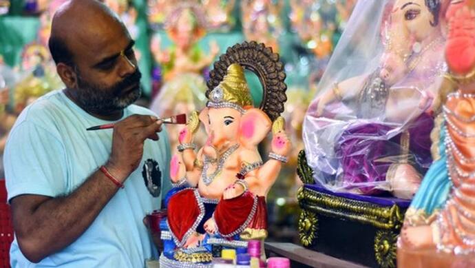 Ganesh Chaturthi में आने वाली है खुशखबरी, मूर्ति कलाकारों ने क्यों कहा- अब कोविड की चिंता नहीं