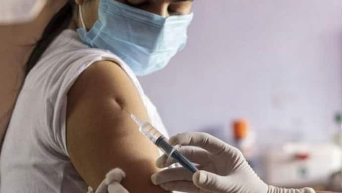 Covid Vaccination - ১০০ কোটি ডোজের মাইলফলকে ভারত, তবে অনেক পিছিয়ে বাংলার ২টি সহ এই জেলাগুলি