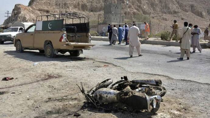 Suicide attack in Pakistan, Bomb blast in Pakistan, Bomb blast in Quetta, Suicide attack in Quetta, Terrorism in Pakistan