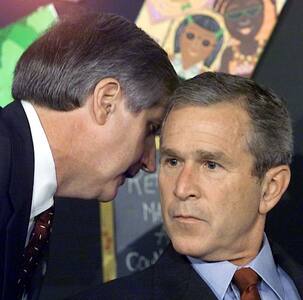 9/11 अटैक के बाद कौन था वो शख्स, जिसने जॉर्ज बुश के कान में कहें 4 शब्द और बदल गई दुनिया की तस्वीर