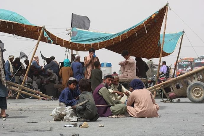 Afghan Crisis:  তালিবান রাজত্বে চরম আর্থিক সংকট, ঘটিবাটি বিক্রি করে দেশ ছাড়তে মরিয়া আফগানরা