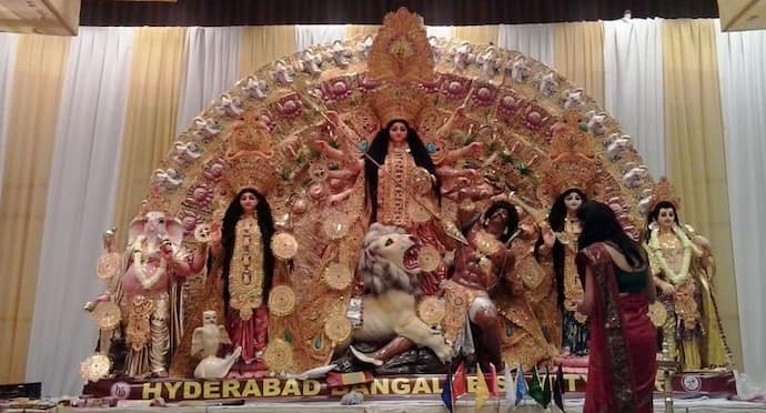 Durga Puja- প্রবাসে যেন এক টুকরো বাংলা, দেখুন হায়দরাবাদের সেরা ৫টি পুজো