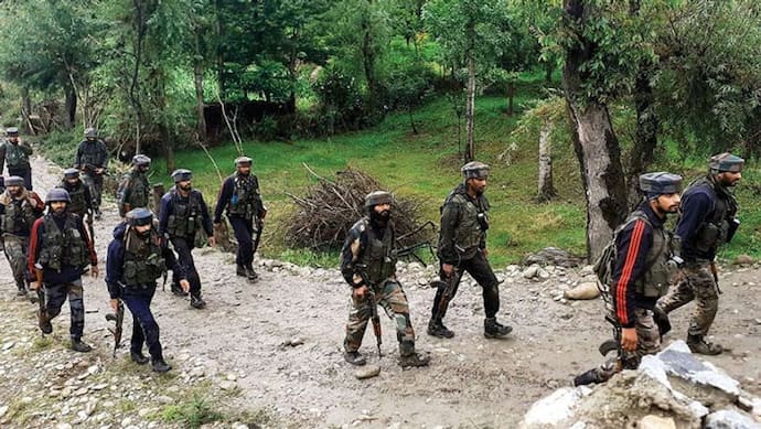 मणिपुर में सेना ने चार आतंकवादियों को मार गिराया, इलाके में अन्य साथी भी 2 दिन से छिपे