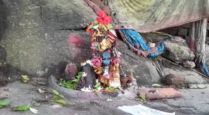 Durga Puja- শিলা রূপে মা দুর্গা পুজিত হন জঙ্গলমহলে