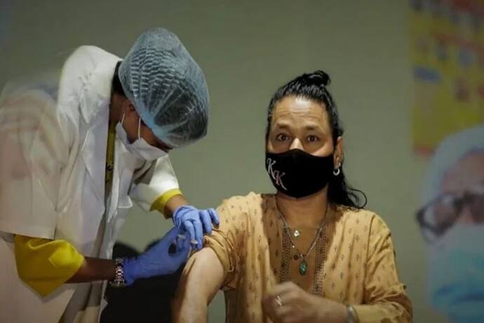 'टीके से बचा है देश, टीके से बचेगा देश' लांच हुआ कैलाश खेर का वैक्सीन सॉन्ग