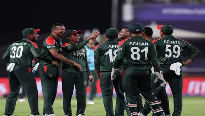 T20 World Cup 2021: PNG को हराकर बांग्लादेश ने सुपर 12 में बनाई जगह, स्कॉटलैंड की 8 विकेट से ओमान पर जीत