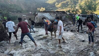 नेपाल में बाढ़ और लैंडस्लाइड्स के बाद बेपटरी हुआ जीवन, फिर से भारी बारिश का Alert, देखें कुछ pictures