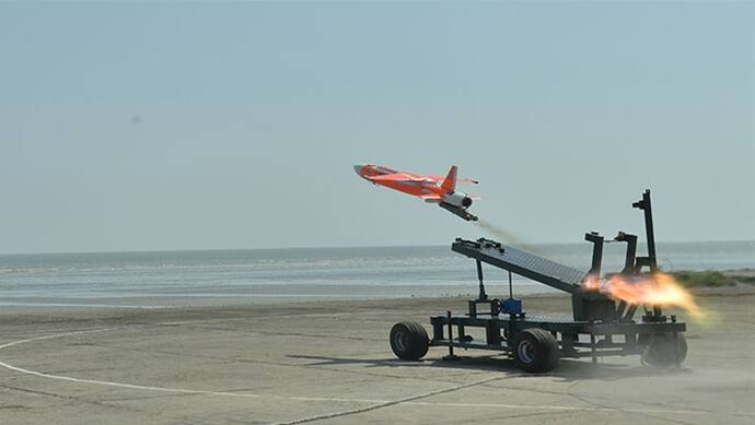 DRDO ने स्वदेशी लड़ाकू ड्रोन 'अभ्यास' का किया सफल परीक्षण, दुश्मन की हरकत का ऐसे देगा जवाब