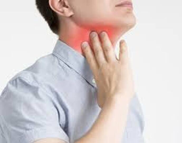 Thyroid Symptoms: শুধু বাড়তি ওজন নয় আরও কয়টি উপসর্গ জানান দেয় আপনি থাইরয়েডে আক্রান্ত কিনা, জেনে নিন কী কী