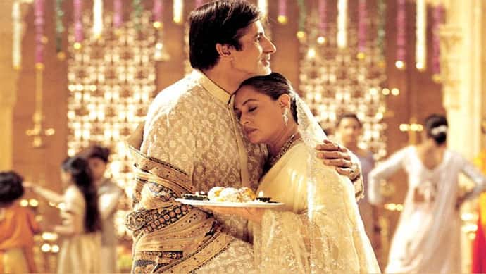 Karwa Chauth 2021: अमिताभ बच्चन ने पत्नी को गले लगाकर दी बधाई, इन्होंने भी किया इस खास मौके पर विश