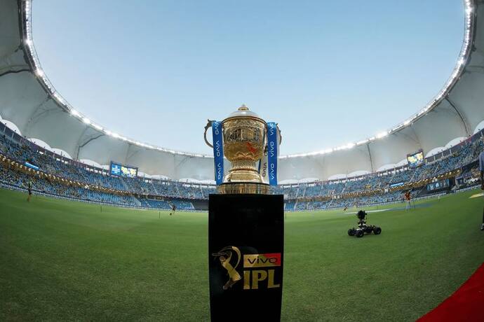 IPL 2022: এবার কোভিডের তৃতীয় ঢেউয়ের কাঁটা আইপিএলেও, জানুন বিস্তারিত