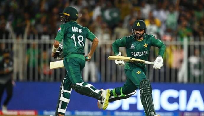 T20 WC 2021, PAK vs NZ- টানা দ্বিতীয় জয় পাকিস্তানের, নিউজিল্যান্ডকে ৫ উইকেটে হারাল বাবর আজমরা