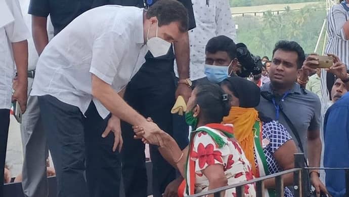 Rahul Gandhi: ফুরফুরে মেজাজে গোয়ায় 'পাইলট' সফরে রাহুল গান্ধী, জ্বালানি তেলের দাম নিয়ে কেন্দ্রকে কটাক্ষ