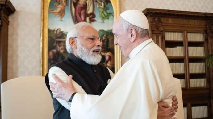 PM Modi At Vatican: পোপের সঙ্গে প্রথম সাক্ষাৎ মোদীর, ২০ মিনিটের নির্ধারিত বৈঠক চলল এক ঘণ্টা ধরে