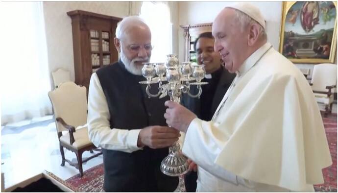 PM Modi Italy Visit: पीएम मोदी ने पहली बार की पोप से मुलाकात, गिफ्ट में दिए कई उपहार