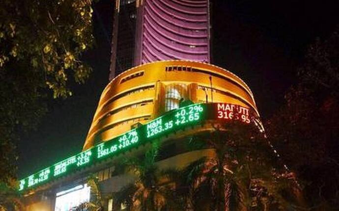 Stock Market में देखने को मिली रिकवरी, निवेशकों को दस मिनट में 3.22 लाख करोड़ रुपए का फायदा