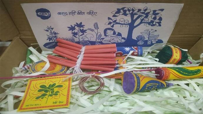 Happy Diwali: भोपाल में बिक रहे अनोखे पटाखे, जिन्हें फोड़ने के बाद उगेंगी  सब्जियां..खरीदने के लिए लगी लाइन