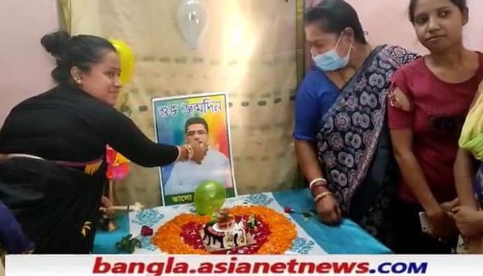 Abhishek Banerjee: অভিষেকের জন্মদিনে মাতল দক্ষিণ দিনাজপুর, নিজের হাতে কেক বানালেন তৃণমূল নেত্রী