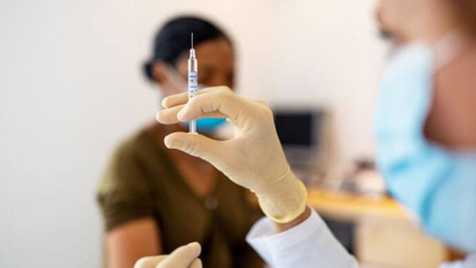 COVID-19 Vaccine-সব নাগরিকের ডবল ডোজ টিকাকরণ সম্পূর্ণ, উত্তরপ্রদেশের নয়া সাফল্য