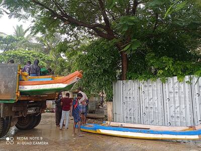 Tamil Nadu Rain: ঘর থেকে রাস্তা জল থই থই চেন্নাই, নিম্নচাপের কারণে আরও বৃষ্টির পূর্বাভাস
