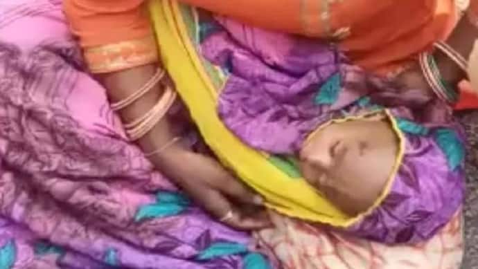 Shivpuri: पुलिस की पिटाई से सालभर के बच्चे की मौत, दो SI पर FIR, पुलिया विवाद में प्रदर्शन कर रहे थे ग्रामीण