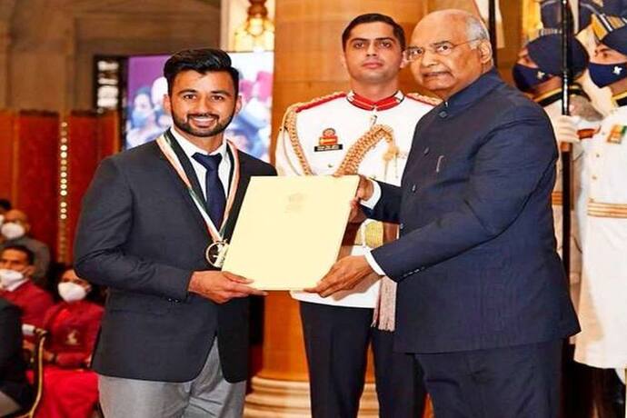 Indian Sports Awards : बेटी के जन्म की दोहरी खुशी, हॉकी टीम के कप्तान मनप्रीत को सर्वोच्च स्पोर्ट्स अवॉर्ड