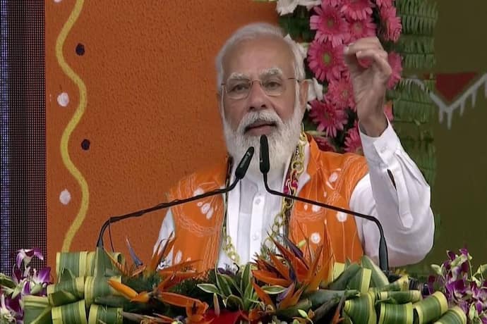 PM Modi In Bhopal : जनजातीय स्टाइल में मोदी की स्पीच, विपक्ष पर बरसे, आदिवासियों का जीता दिल..PM की बड़ी बातें
