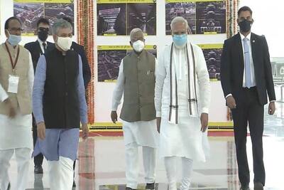 PM Modi in Bhopal : देश के पहले वर्ल्ड क्लास रेलवे स्टेशन का PM MODI ने किया उद्घाटन, देखें Photos..