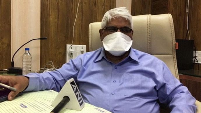 Indore: Vaccine के दोनों डोज लेने के बाद भी कोरोना से 69 साल के बुजुर्ग की मौत, साढ़े 4 महीने बाद virus से मौत