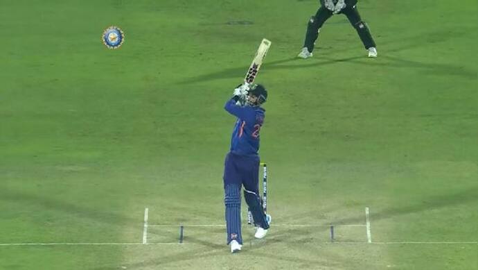 Ind Vs NZ T20 Series: डेब्‍यू मैच, पहली गेंद और पहला चौका, वेंकटेश अय्यर ने भुनाया पूरा मौका