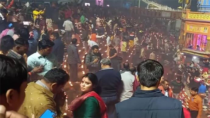 Haridwar: धर्मनगरी में मनाई गई देव दीपावली, हर की पौड़ी पर जलाए गए दीए