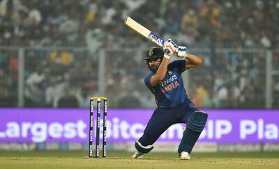 IND vs SA: रोहित को ODI का कप्तान बनाए जाने के बाद दुनियाभर से दिग्गजों के कमेंट, वॉन बोले, "बहुत अच्छा फैसला"