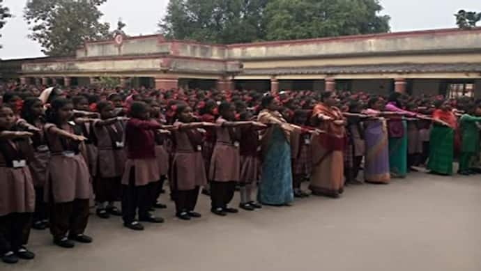 Covid 19: ओडिशा में सेंट मैरी स्कूल बना कोरोना हॉटस्पॉट, 53 छात्राओं के अलावा MBBS के 22 छात्र संक्रमित