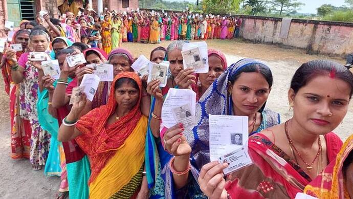 Bihar Panchayat Chunav 8th Phase Voting: सीवान में फायरिंग, कई जगह EVM बदली, नालंदा में चुनावकर्मी की मौत