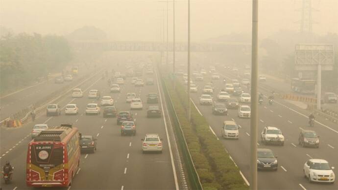 Delhi Air Pollution: आज से खुलेंगे स्कूल-कॉलेज, हवा अब भी बेहद खराब